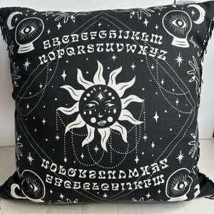 NWOT Indigo Moon Celestial Decorative Accent Pillow